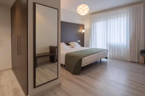 Hotel Méndez Núñez — foto 1