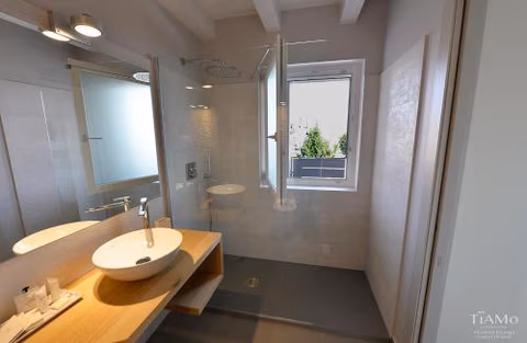 TiAMo Modern Design Guest House — foto 5
