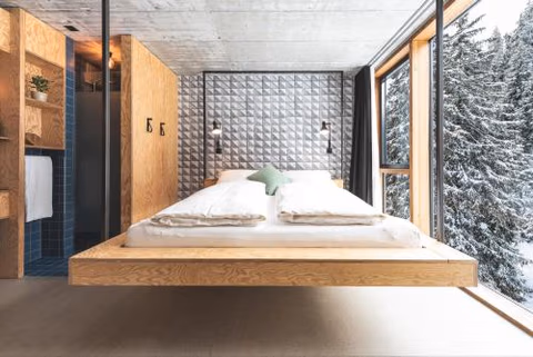 Riders Hotel — foto 1