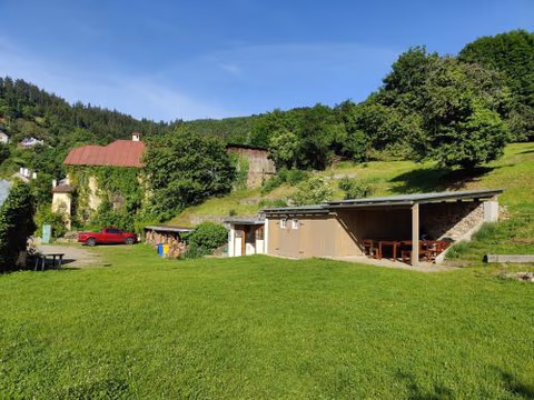 Stanovanie pod Starým zámkom - Camping — photo 6