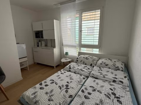 1 room studio with private bathroom — foto 2