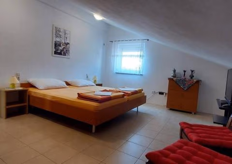 Omišalj Holiday Apartment — foto 1