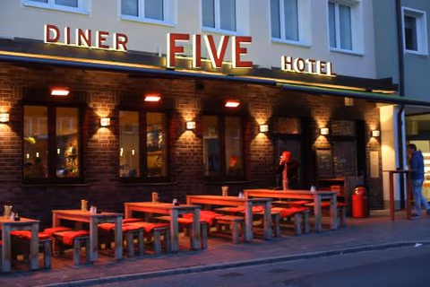 Hotel FIVE — foto 3