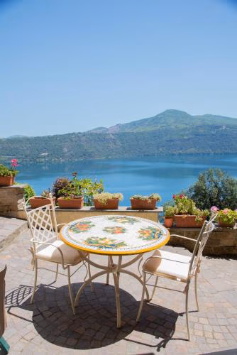 Giardino sul Lago SPA Jacuzzi — foto 1