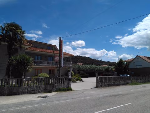 Hostal - Restaurante Casa Cuña — photo 2