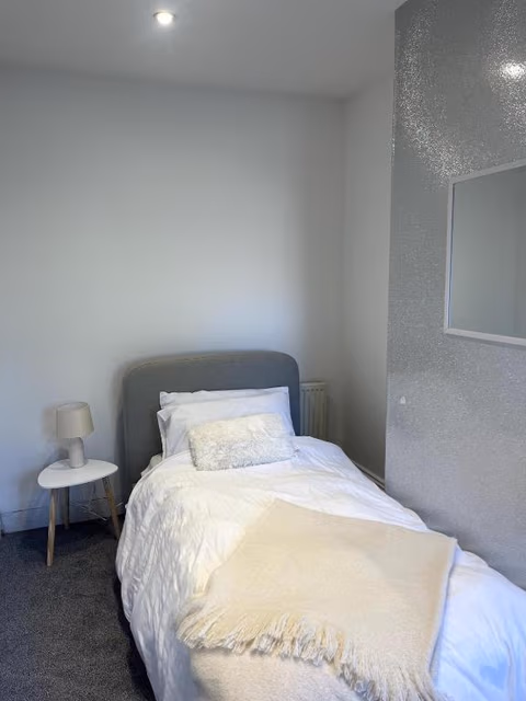 Cosy 2-Bed Home - Central Location Near Town & Train Station — foto 5