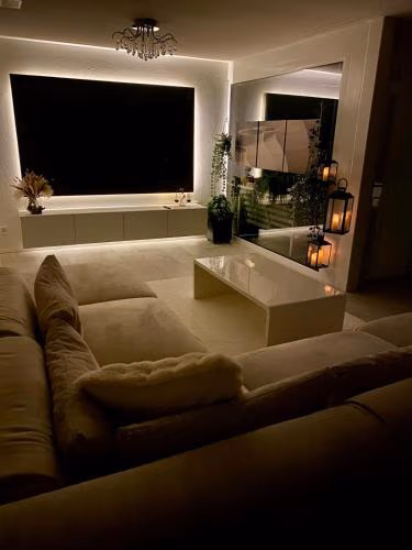 Moderne Wohnung mit Einrichtung — foto 2