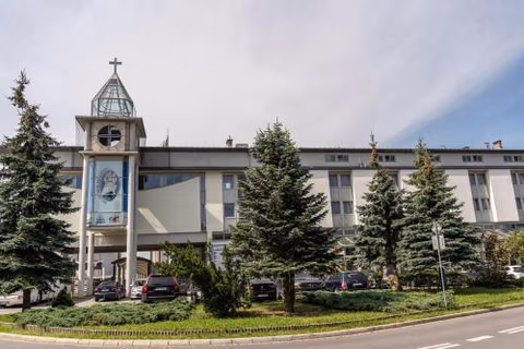 Dom Duszpasterski Sanktuarium Bożego Miłosierdzia — foto 2