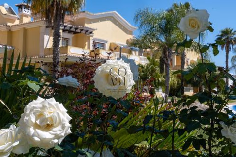 Sunny Escape w Pool & Garden by The Coast Exclusive Rentals — foto 5