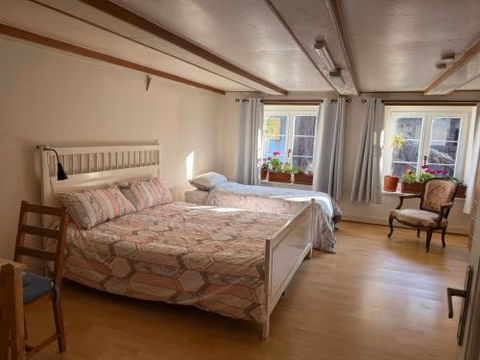 18th C Cottage near Basel, Hiking, Business, Couples, Families, Groups, Parking, Fast WiFi, Jura Mountains — foto 2
