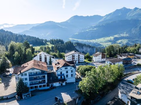 Hotel Seehof Laax — foto 1