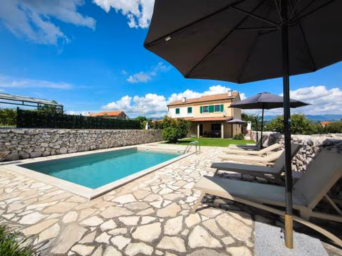 Villa Mikulica — foto 1