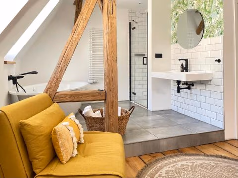 Gemütliches Studio im Zentrum von Hof mit Designer-Wanne & 24h-Check-in — foto 6