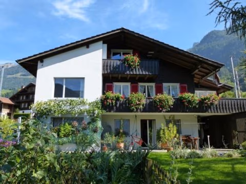 Apartment Paradiesli Steiger Lungern by Interhome — foto 1