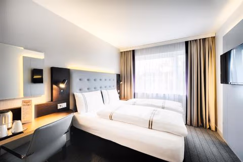 Premier Inn Köln City Centre — photo 1