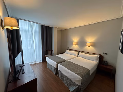 Hotel Compostela — foto 2