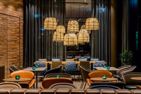 Motel One Bonn-Hauptbahnhof — photo 1