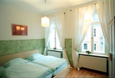 Hostel Louise 20 — photo 4