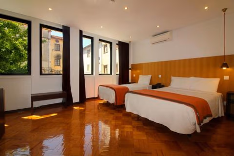 Moderna — foto 3