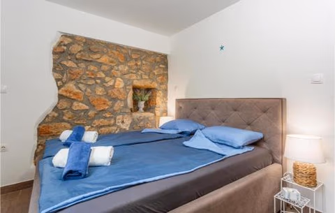 Cozy Home In Sveti Vid Dobrinjski — photo 7