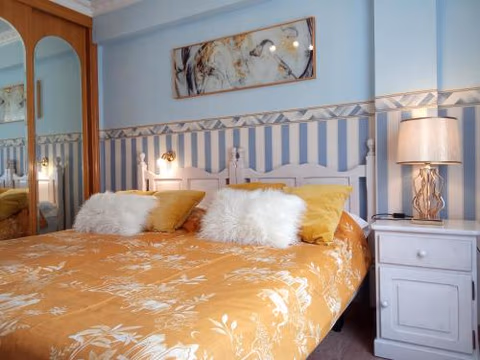 Haro Plaza Glam Tourist Home — foto 2