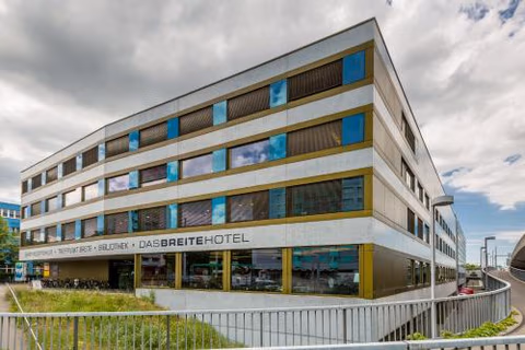 Dasbreitehotel am Rhein — foto 3