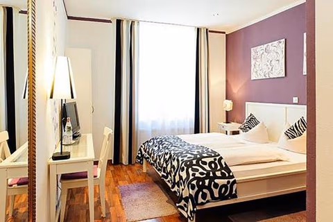 Hotel Skada City Cölln — photo 9