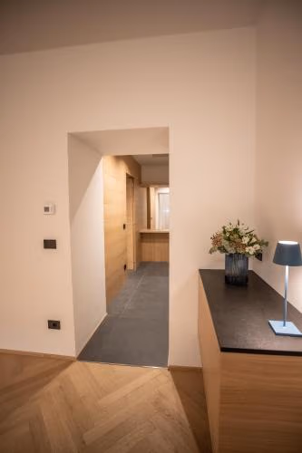 S1 Luxury Suites and Rooms — photo 6