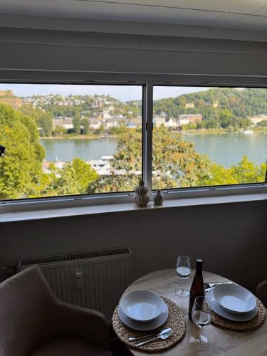 RheinBlick Apartment - Park and Stay optional am Deutschen Eck — photo 1