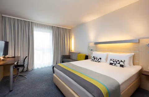 Holiday Inn Express Nürnberg-Schwabach — photo 2