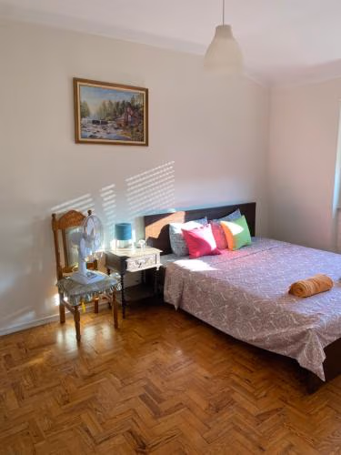 Quarto perto de Expor 1 Moscavide — foto 1