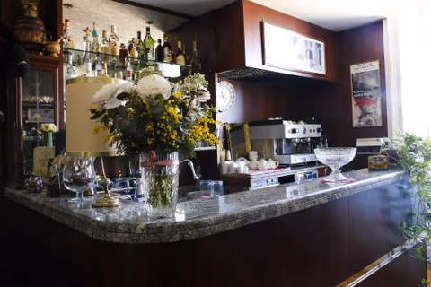 Albergo Garisenda con terrazza panoramica sulle Due Torri — foto 3