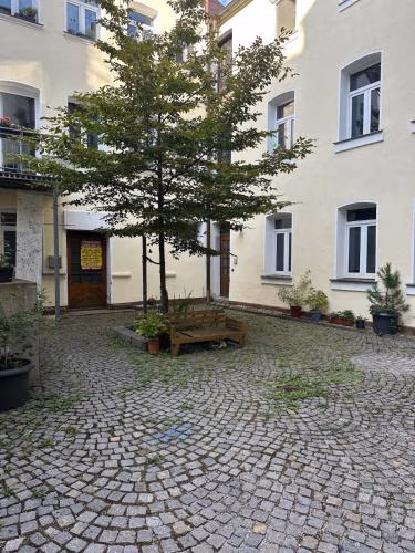 Modern luxury apartment central parking — photo 9