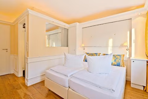 Hotel Weinberg-Schlößchen — photo 9
