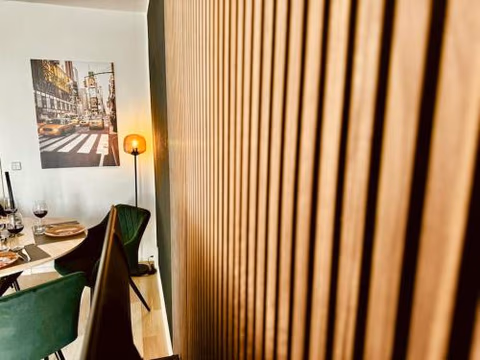 KMHosting Zentrum Luxe Apartment Balkon — photo 8