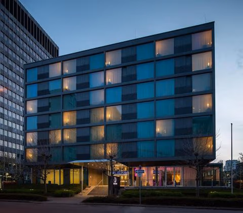 DoubleTree by Hilton Frankfurt Niederrad — foto 2