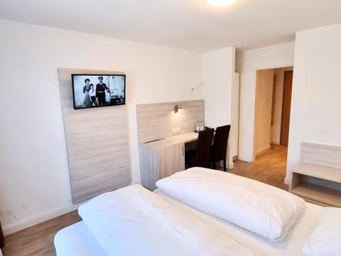 Adler Hotel Frankfurt — foto 2