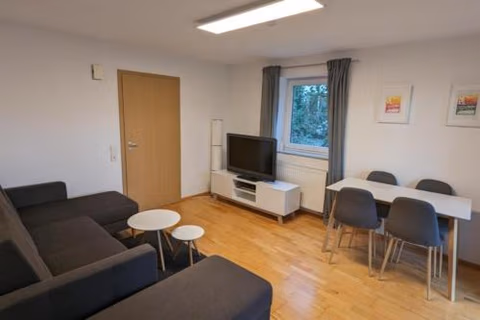 NEU! Moderne Ferienwohnung Ulm — foto 2