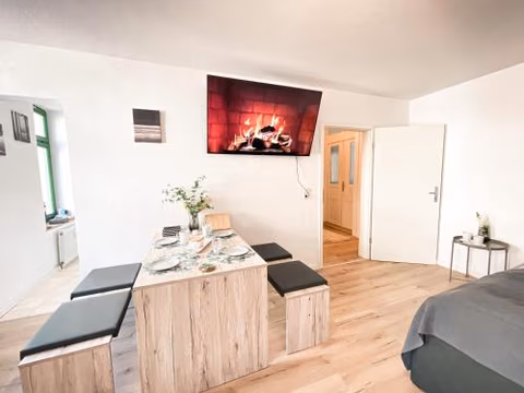 Zentrales Apartment mit TV, Küche und Mikrowelle — foto 2