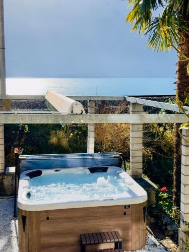 Lakeview Swiss Chalet with Hot Tub near Interlaken — foto 8