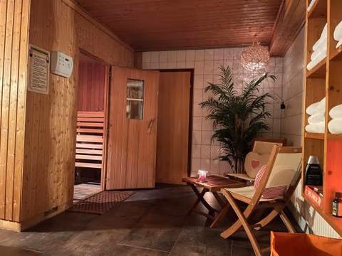 Landgasthof 'Zur Quelle' — photo 2