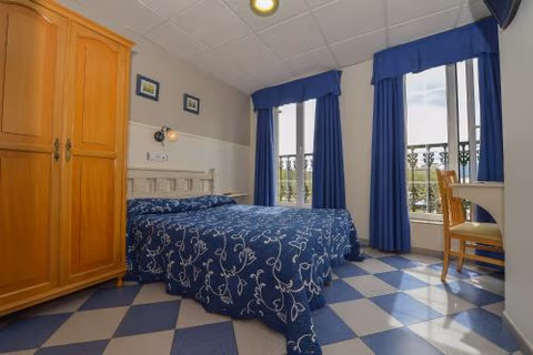 Hostal Linares — foto 3