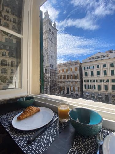 New Apartament in front of Genoa Cathedral — photo 2