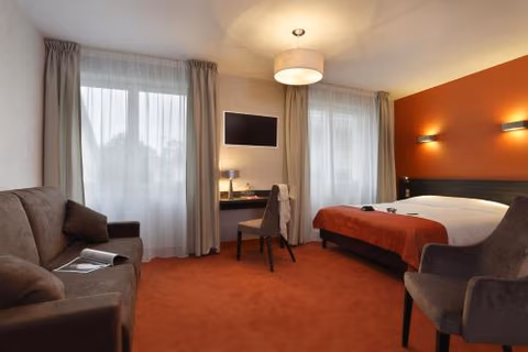 The Originals City, Hôtel Les Thermes de l'Avenue, Dax — foto 4