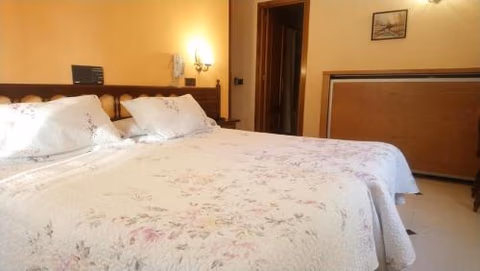 Hostal Don Jaime I y II — photo 5