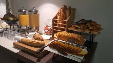 Doubs Hotel - Besançon Ecole Valentin — foto 3