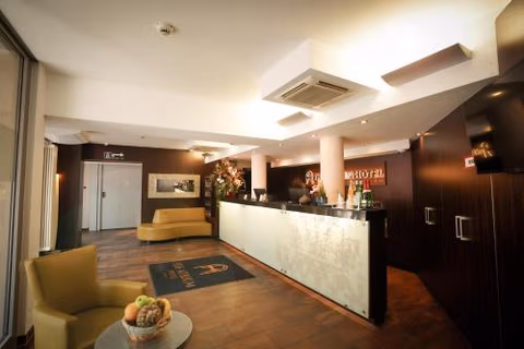 The Atrium Hotel — foto 1