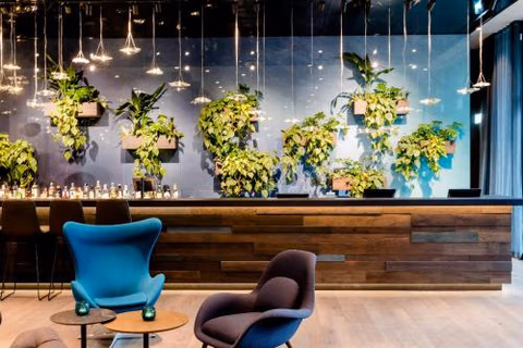 Motel One Bonn-Hauptbahnhof — photo 2