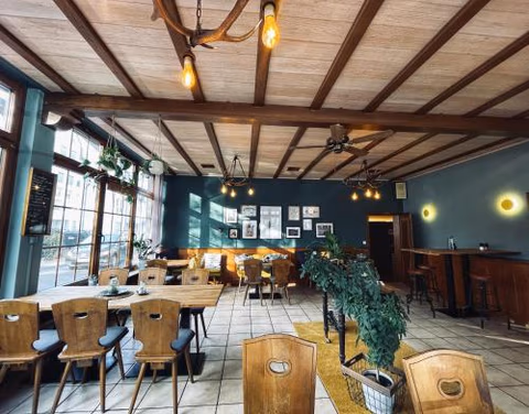 Hotel & Weinhaus Zum Schwarzen Bären — foto 1