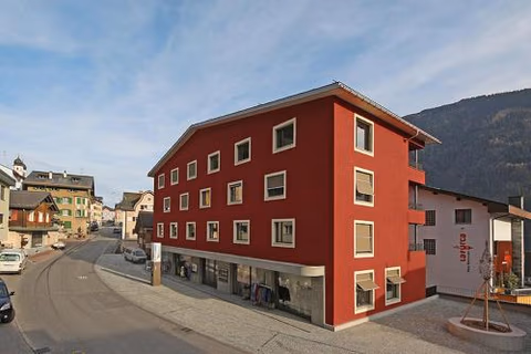 3,5 Zimmer Dachwohnung: Modern, komfortabel, zentral, mit Bergsicht — foto 4